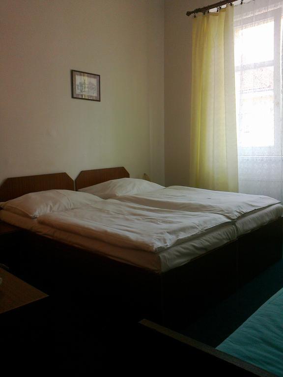 Hotel U Sladku Prag Zimmer foto