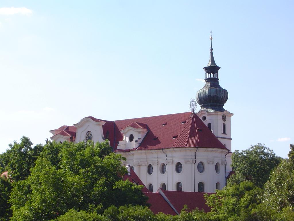 Hotel U Sladku Prag Exterior foto